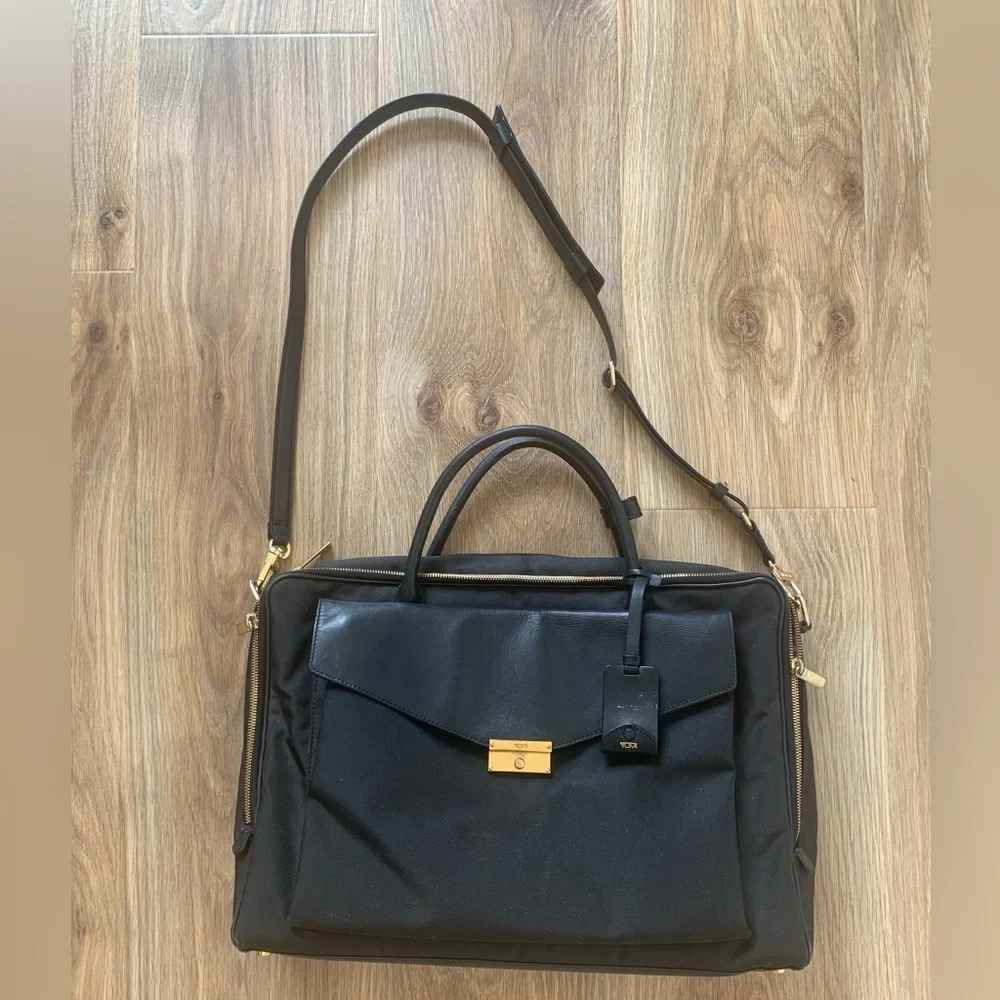 TUMI LARKIN 2-Way Business Briefcase Nylon and Leather Black